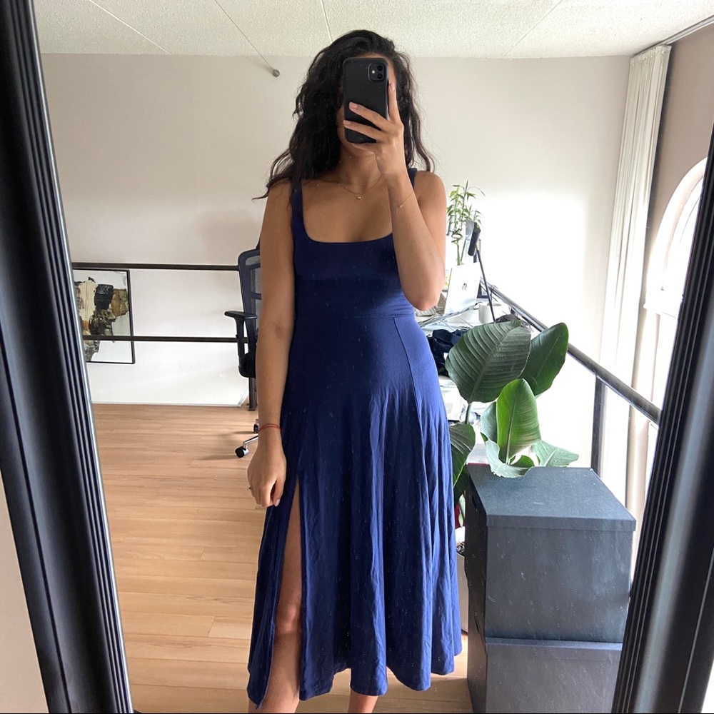 Wilfred Free Aritzia Libra navy dress